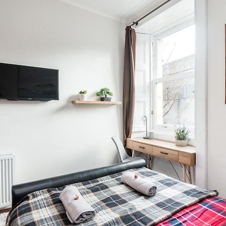 City Centre Stylish Apartment At The Meadows Park EDI Exterior photo